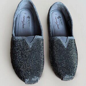(6) BOBS Memory Foam Mottled Silver & Silver Beaded Slip-ons